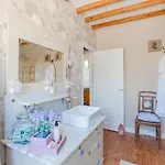 The Old Farm Of D' Hotes & Table D' Hotes *