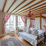 The Old Farm Of D' Hotes & Table D' Hotes *