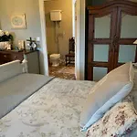 Bed & Breakfast The Old Farm Of D' Hotes & Table D' Hotes *