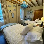 The Old Farm Of D' Hotes & Table D' Hotes