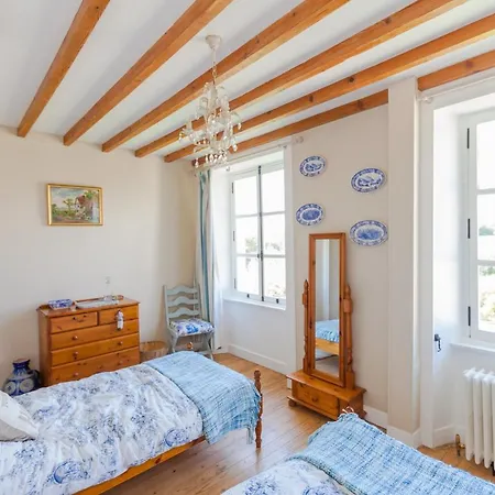 The Old Farm Of D' Hotes & Table D' Hotes Bed & Breakfast Amfreville (Manche)