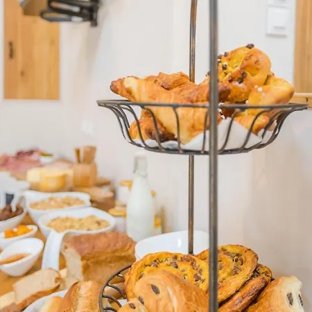 Bed & Breakfast The Old Farm Of D' Hotes & Table D' Hotes *