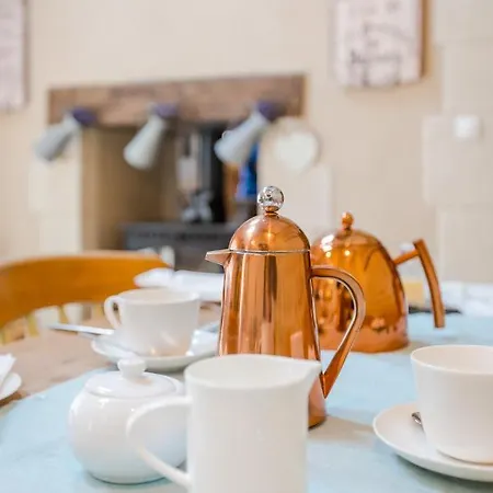 The Old Farm Of D' Hotes & Table D' Hotes Oda ve Kahvaltı Amfreville (Manche)