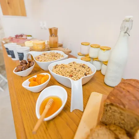 The Old Farm Of D' Hotes & Table D' Hotes