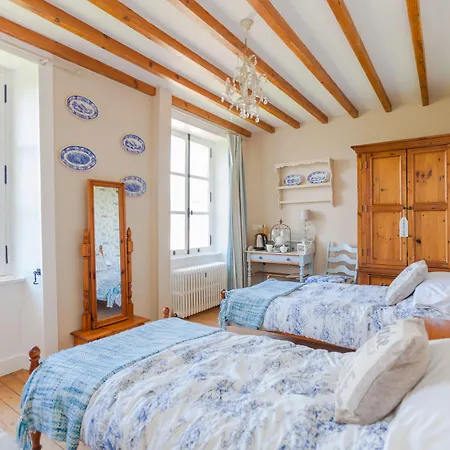 The Old Farm Of D' Hotes & Table D' Hotes *