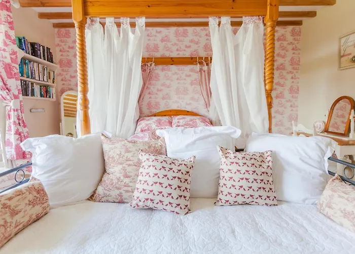 Bed & Breakfast The Old Farm Of D' Hotes & Table D' Hotes *