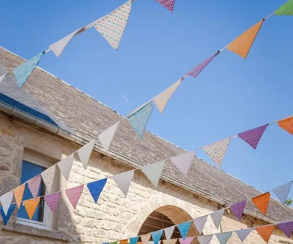 ベッド・アンド・ブレックファスト The Old Farm Of D' Hotes & Table D' Hotes *