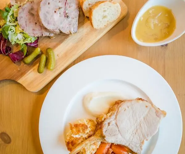 The Old Farm Of D' Hotes & Table D' Hotes *