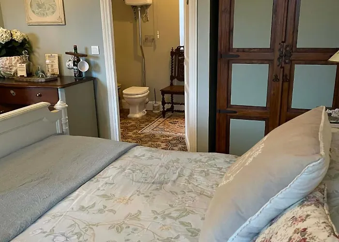 Bed & Breakfast The Old Farm Of D' Hotes & Table D' Hotes *