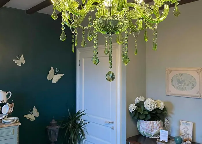 The Old Farm Of D' Hotes & Table D' Hotes