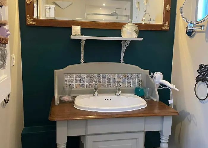 The Old Farm Of D' Hotes & Table D' Hotes Amfreville (Manche)