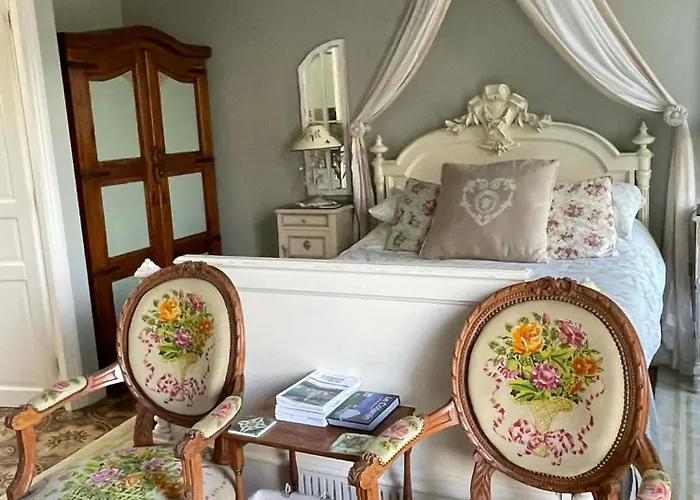 The Old Farm Of D' Hotes & Table D' Hotes * Amfreville (Manche)