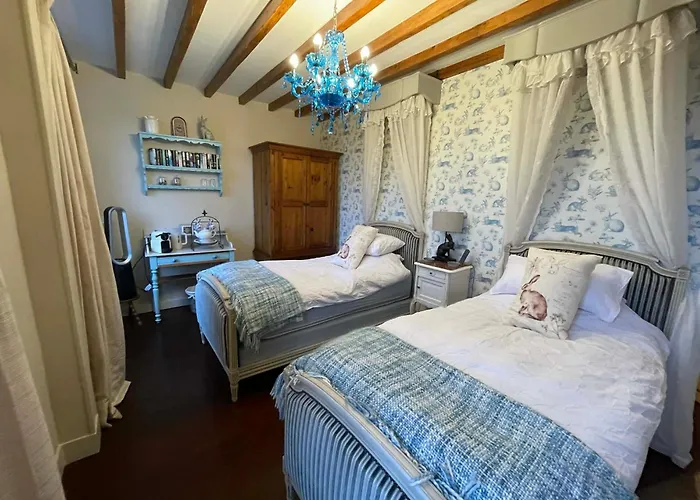 The Old Farm Of D' Hotes & Table D' Hotes Amfreville (Manche)