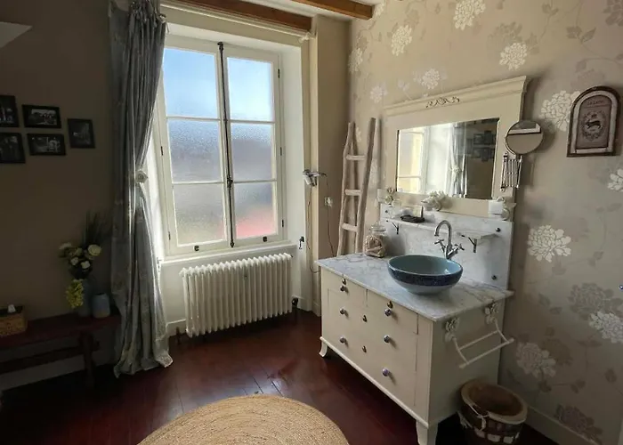 Bed & Breakfast The Old Farm Of D' Hotes & Table D' Hotes Amfreville (Manche)