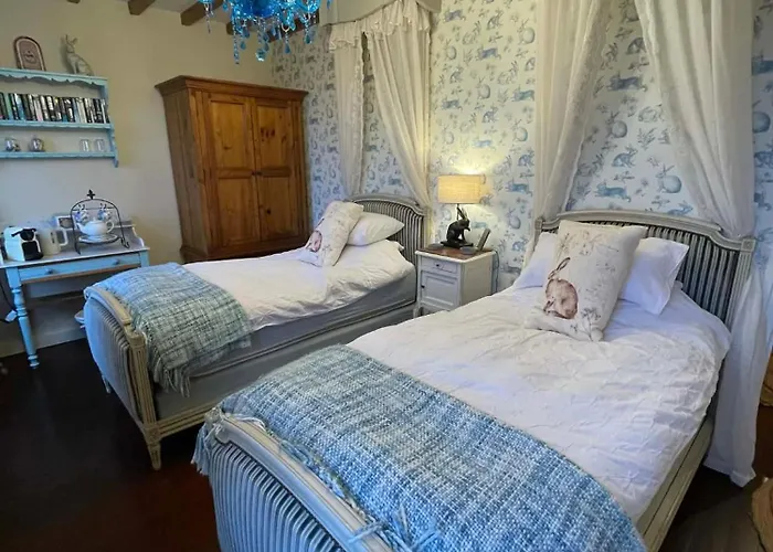 Bed & Breakfast The Old Farm Of D' Hotes & Table D' Hotes Amfreville (Manche)